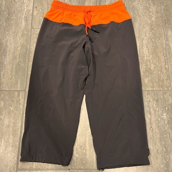 🌸Lululemon Step Lively Crop 82  - Picture 1 of 4